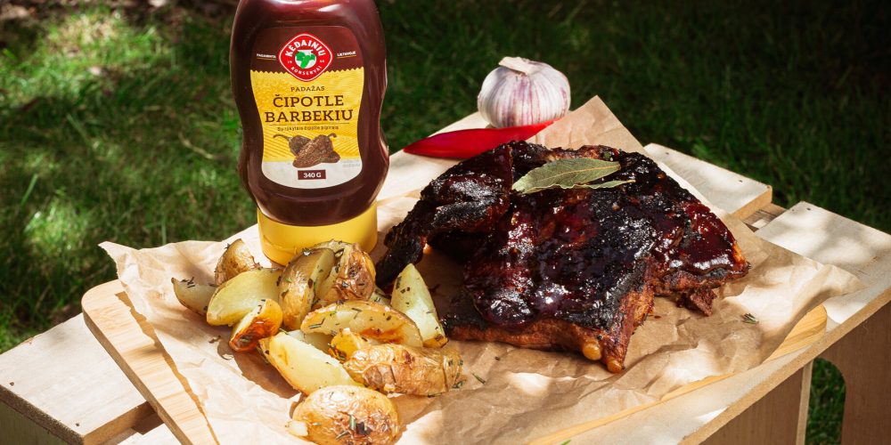 Barbekiu kiaulienos šonkauliukai